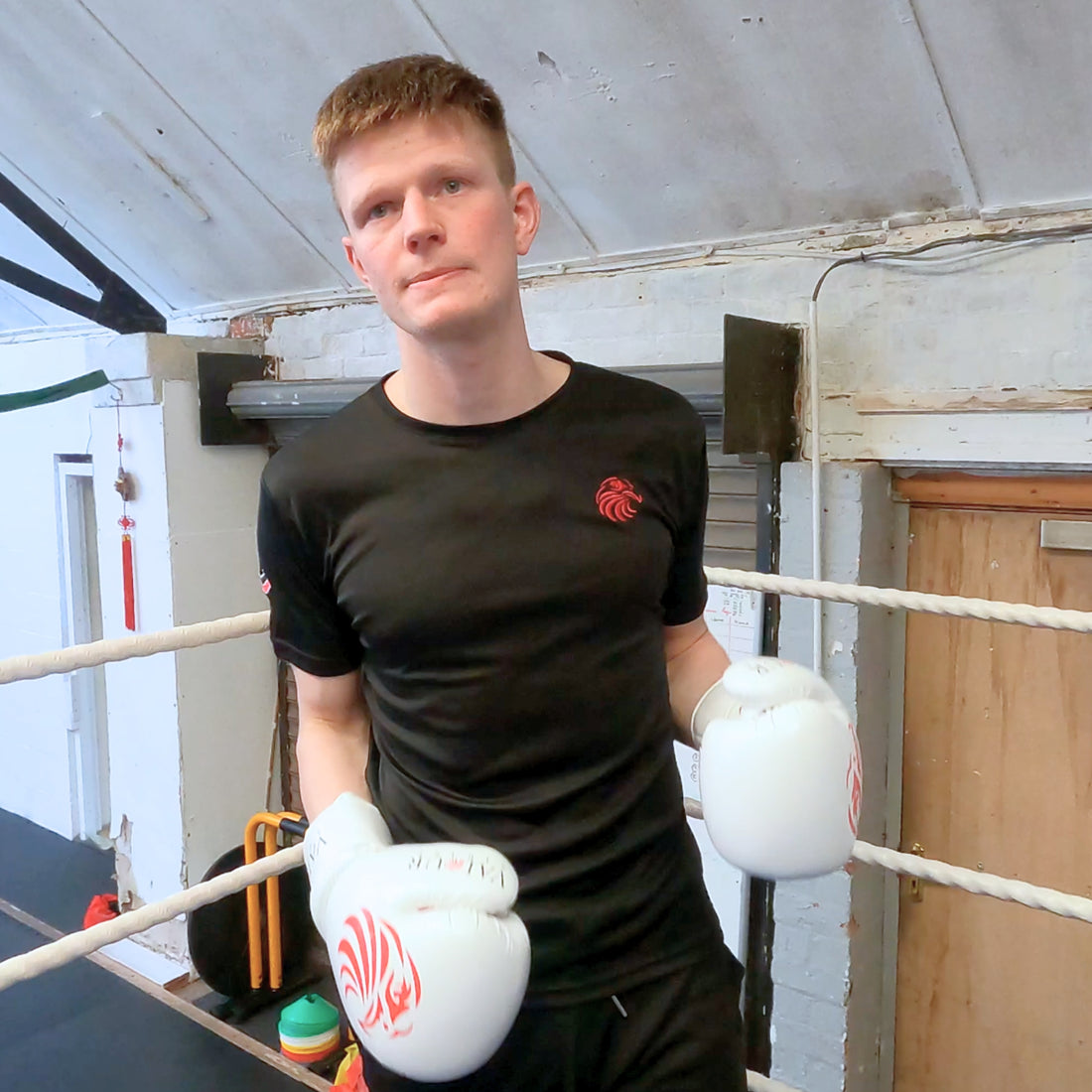 First Time Sparring? π³π₯ Top 5 Tips You Need to Know from a Kickboxing Champion